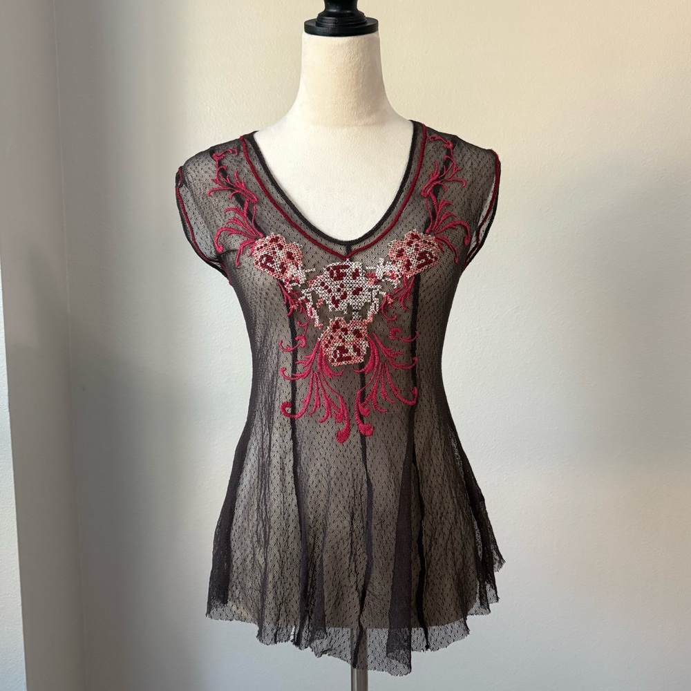 Biya by Johnny Was Embroidered Mesh Top – Size S